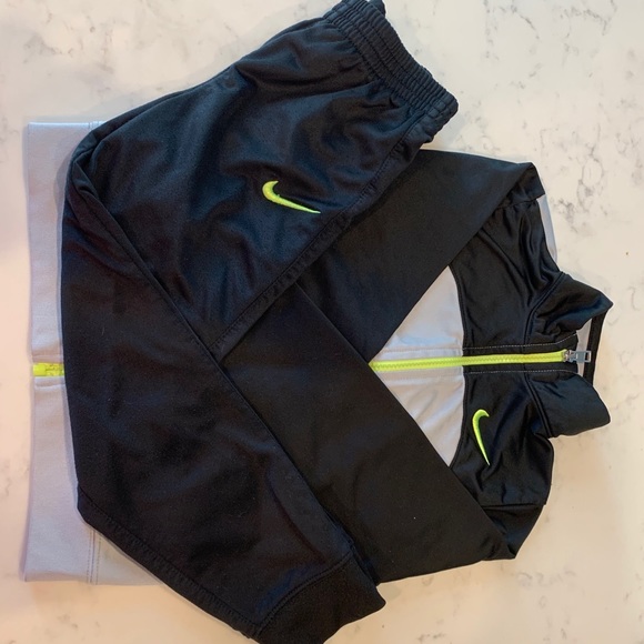 💙SOLD💙 Nike jogger set - Picture 2 of 3